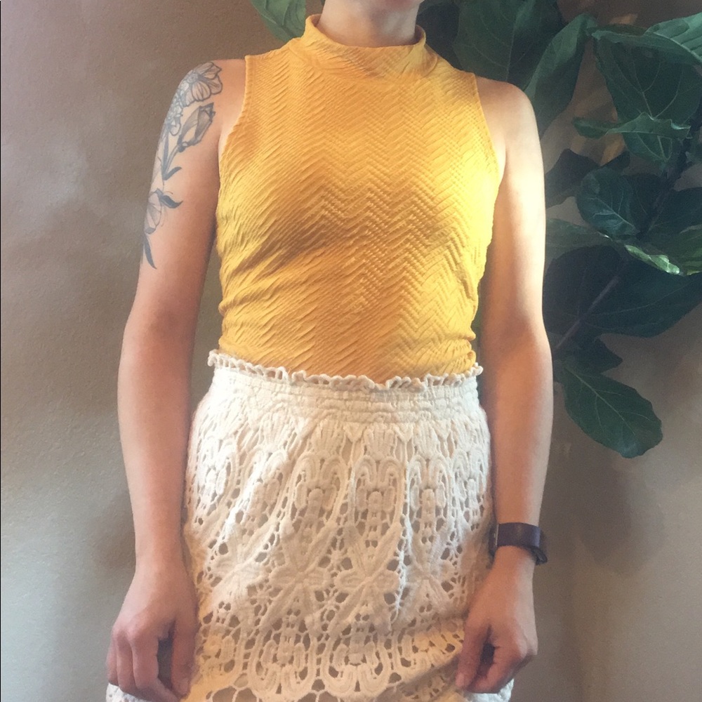 Shirt - Picture 2 of 3
